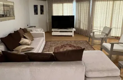 Apartment - 3 Bedrooms - 3 Bathrooms for sale in Zamalek - Cairo