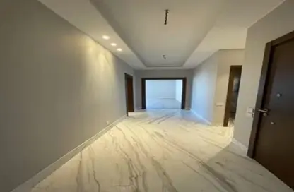 Townhouse - 4 Bedrooms - 4 Bathrooms for sale in New Giza - Cairo Alexandria Desert Road - 6 October City - Giza Townhouse - 4 Bedrooms - 4 Bathrooms for sale in New Giza - Cairo Alexandria Desert Road - 6 October City - Giza