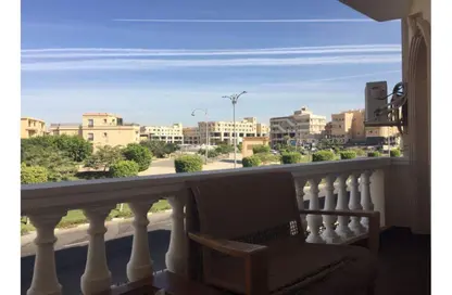 شقة - 5 غرف نوم - 4 حمامات للايجار في 6 ويست - بيفرلي هيلز - كمبوندات الشيخ زايد - الشيخ زايد - الجيزة