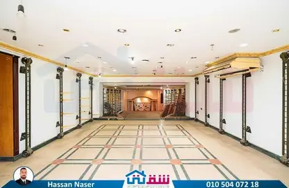 محل تجاري - استوديو - 2 حمامات للايجار في محطة الرمل - حي وسط - الاسكندرية