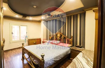 Whole Building - 3 Bedrooms - 2 Bathrooms for sale in Al Gamaa District - Al Mansoura - Al Daqahlya