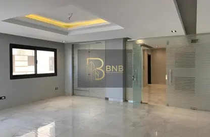 Duplex - 5 Bedrooms - 3 Bathrooms for rent in Al Shouyfat - 5th Settlement Compounds - The 5th Settlement - New Cairo City - Cairo