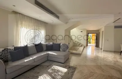 Villa - 5 Bedrooms - 4 Bathrooms for rent in Stone Park - 5th Settlement Compounds - The 5th Settlement - New Cairo City - Cairo