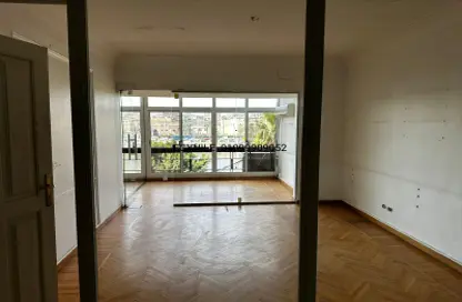 Apartment - 3 Bedrooms - 2 Bathrooms for sale in Mohamed Anis St. - Zamalek - Cairo