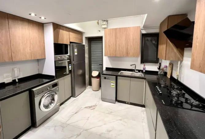 8288786 - Property Image 2