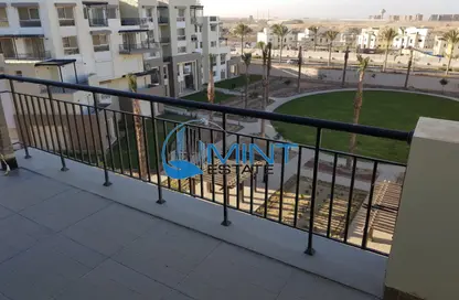 شقة - 3 غرف نوم - 3 حمامات للبيع في سيراس - اب تاون كايرو - المقطم - القاهرة