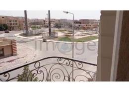 Apartment - 3 bedrooms - 3 bathrooms for للبيع in Ninth Neighborhood - 3rd District East - Shorouk City - Cairo