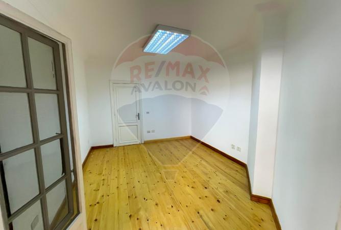 8102645 - Property Image 2