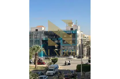 Apartment - 2 Bedrooms - 1 Bathroom for sale in Street 10 - 1st District - Sheikh Zayed City - Giza