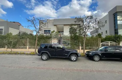 فيلا - 7 غرف نوم - 8 حمامات للبيع في جراند هايتس - التوسعات الشمالية - مدينة 6 أكتوبر - الجيزة