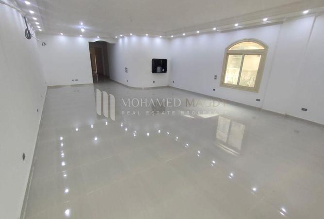 7996381 - Property Image 2