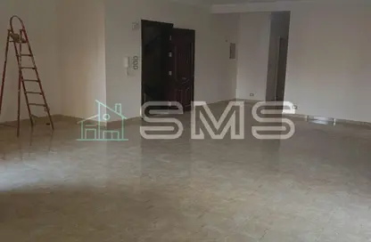 Apartment - 3 Bedrooms - 2 Bathrooms for rent in El Yasmeen 1 - El Yasmeen - New Cairo City - Cairo