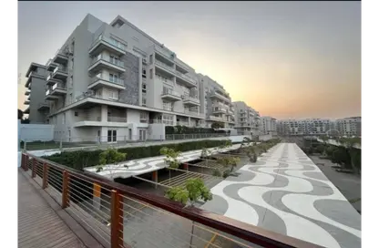 Apartment - 2 Bedrooms - 2 Bathrooms for sale in Mountain View iCity - 5th Settlement Compounds - The 5th Settlement - New Cairo City - Cairo