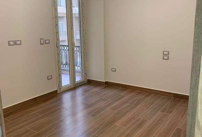 8205806 - Property Image 2