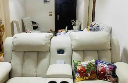 Apartment - 2 Bedrooms - 1 Bathroom for sale in Port Said St. - Cleopatra - Hay Sharq - Alexandria