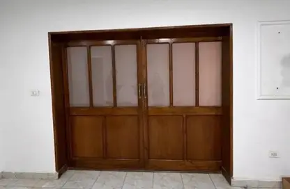 مكتب عمل جماعي - استوديو - 2 حمامات للايجار في شارع صلاح سالم - الاستاد - مدينة نصر - القاهرة