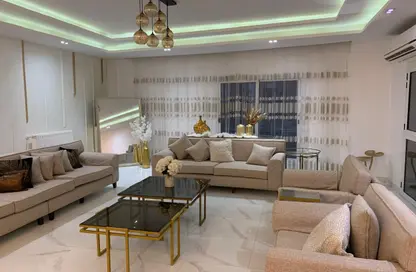 شقة - 2 غرف نوم - 3 حمامات للايجار في النخيل - كمبوندات التجمع الخامس - التجمع الخامس - مدينة القاهرة الجديدة - القاهرة