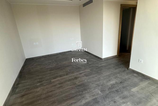 8413598 - Property Image 3