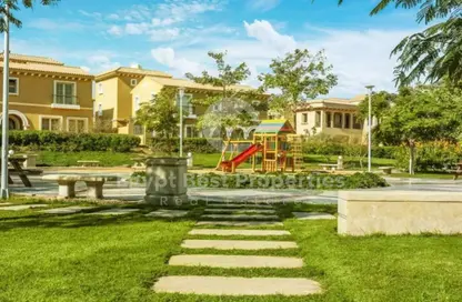 Villa - 4 Bedrooms - 4 Bathrooms for sale in Hyde Park - New Cairo City - Cairo