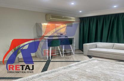Apartment - 3 Bedrooms - 2 Bathrooms for sale in Dr Hassanein Abdulqader St. - 6th Zone - Nasr City - Cairo