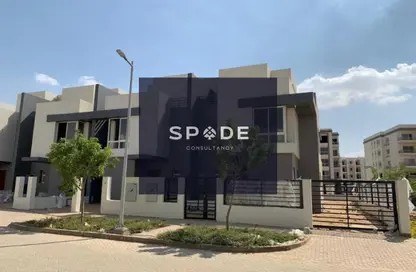 Townhouse - 5 Bedrooms - 4 Bathrooms for sale in Garden Residence - Hyde Park - New Cairo City - Cairo