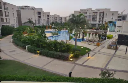Apartment - 3 Bedrooms - 3 Bathrooms for sale in October Plaza - 6 October Compounds - 6 October City - Giza