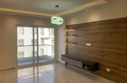 Apartment - 3 Bedrooms - 4 Bathrooms for sale in AlKarma Kay - Sheikh Zayed Compounds - Sheikh Zayed City - Giza