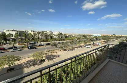 Apartment - 2 Bedrooms - 3 Bathrooms for sale in The Courtyards - Sheikh Zayed Compounds - Sheikh Zayed City - Giza