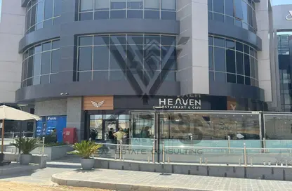Retail - Studio - 1 Bathroom for sale in The Industrial Zone - 5th Settlement Compounds - The 5th Settlement - New Cairo City - Cairo