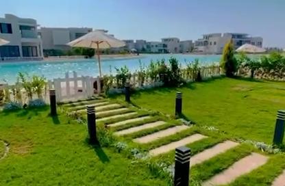فيلا - 4 غرف نوم - 5 حمامات للبيع في بلاج - سيدي عبد الرحمن - الساحل الشمالي