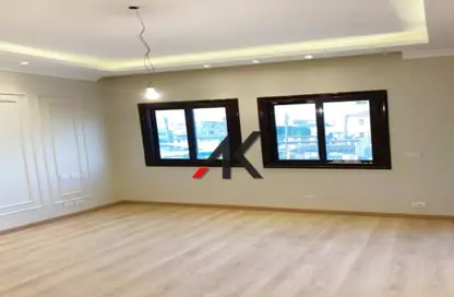 Apartment - 2 Bedrooms - 2 Bathrooms for sale in Swan Lake Residence - 5th Settlement Compounds - The 5th Settlement - New Cairo City - Cairo