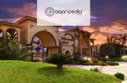 Villa - 3 Bedrooms - 5 Bathrooms for sale in Moon Valley - South Investors Area - New Cairo City - Cairo