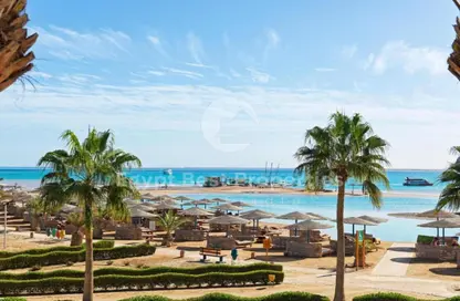 Chalet - 2 Bedrooms - 3 Bathrooms for sale in Makadi Orascom Resort - Makadi - Hurghada - Red Sea