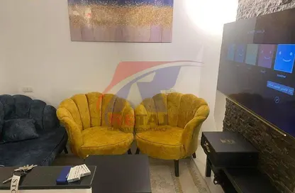 Apartment - 2 Bedrooms - 1 Bathroom for rent in Abou El Houl - New Cairo City - Cairo