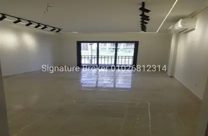 شقة - 3 غرف نوم - 3 حمامات للايجار في مون ريزيدنس - فيفث سكوير - التجمع الخامس - مدينة القاهرة الجديدة - القاهرة