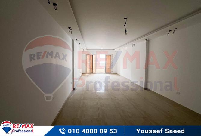 8183921 - Property Image 2