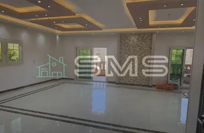 شقة - 3 غرف نوم - 3 حمامات للايجار في عمارات البنفسج - البنفسج - مدينة القاهرة الجديدة - القاهرة