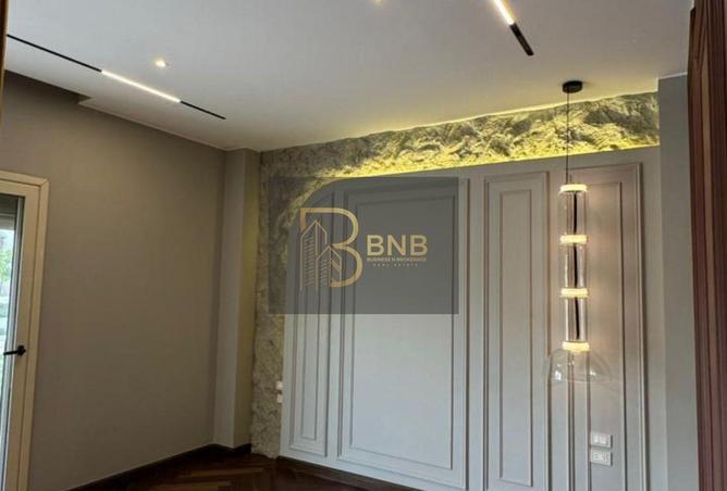 8331353 - Property Image 3