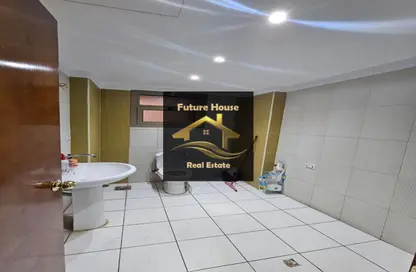 Office Space - Studio - 2 Bathrooms for rent in Al Laselky St. - El Laselky - New Maadi - Hay El Maadi - Cairo