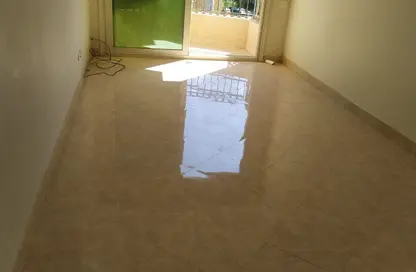 Apartment - 3 Bedrooms - 2 Bathrooms for rent in Area D - Ganoob El Acadimia - New Cairo City - Cairo