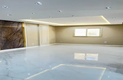 Apartment - 3 Bedrooms - 2 Bathrooms for sale in South Lotus - El Lotus - New Cairo City - Cairo