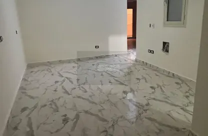 Apartment - 2 Bedrooms - 2 Bathrooms for rent in South Lotus - El Lotus - New Cairo City - Cairo
