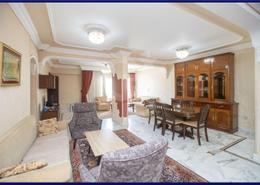 شقة - 3 غرف نوم - 2 حمامات for للبيع in شارع رشدي - ستانلي - حي شرق - الاسكندرية