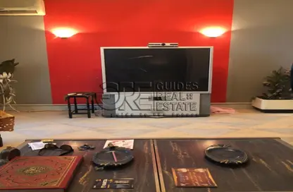 Apartment - 3 Bedrooms - 2 Bathrooms for rent in Cornish El Nile St. - Maadi - Hay El Maadi - Cairo