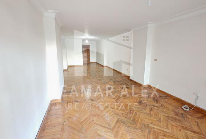 8242803 - Property Image 2