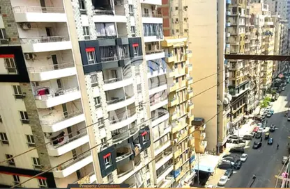 Apartment - 2 Bedrooms - 1 Bathroom for sale in Mahmoud Al Essawy St. - Miami - Hay Awal El Montazah - Alexandria