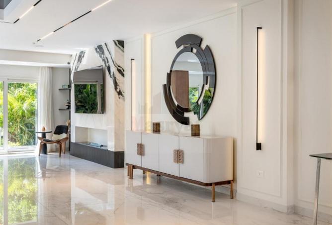 8034403 - Property Image 2