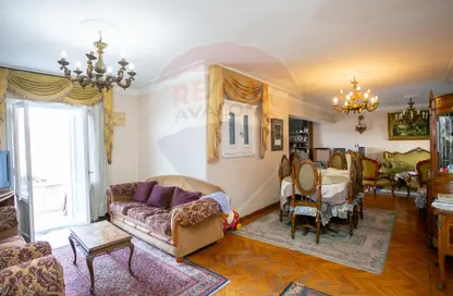 Apartment - 3 Bedrooms - 2 Bathrooms for sale in Kamal Eldin Salah St. - Smouha - Hay Sharq - Alexandria