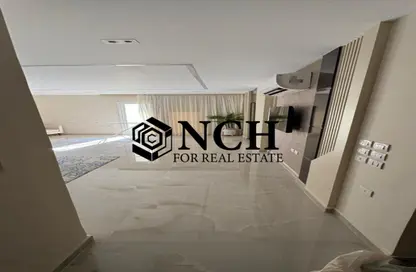 Apartment - 3 Bedrooms - 3 Bathrooms for sale in Hyde Park - 5th Settlement Compounds - The 5th Settlement - New Cairo City - Cairo