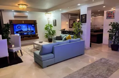 Villa - 4 Bedrooms - 5 Bathrooms for rent in Madinaty - Cairo
